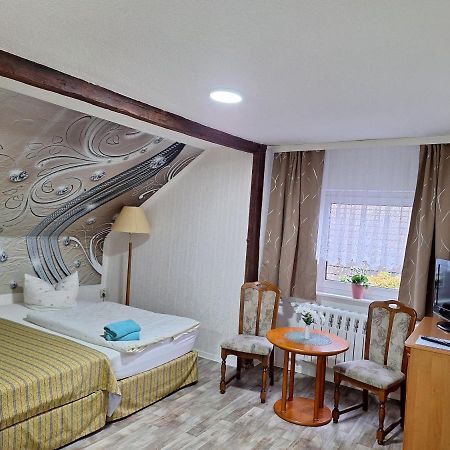 Hotel Kulturhaus Felgeleben Шёнебек Экстерьер фото